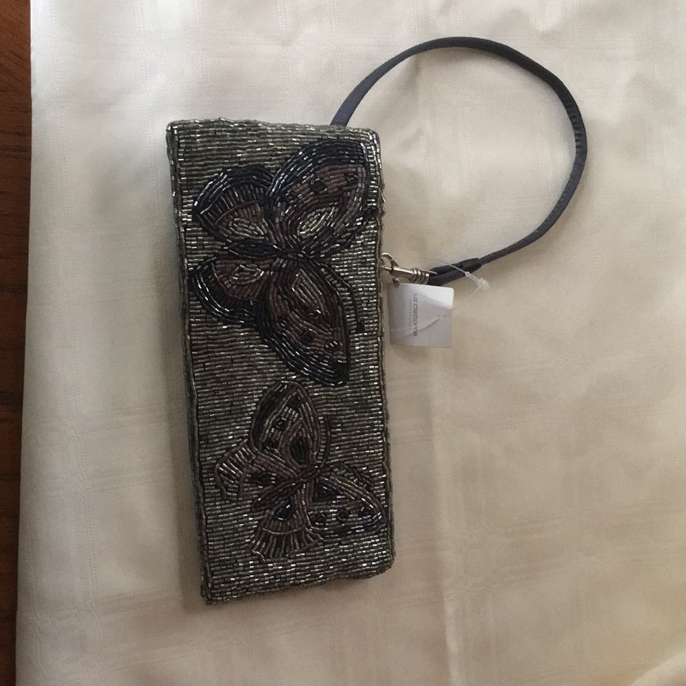 Wrist beaded purse